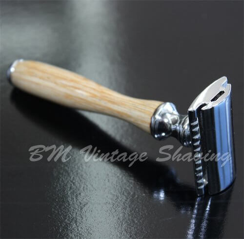 Double Edge Safety Razor - Wooden Handle - Beige